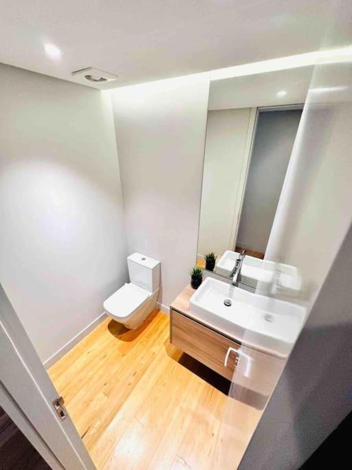 Marques De Pombal Flat A Great Locations Center Lissabon